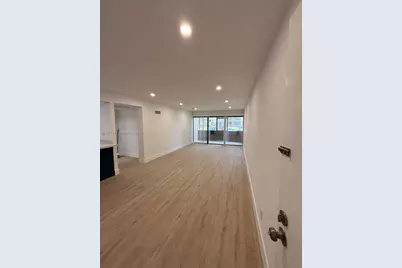 5911 Washington St #103, Hollywood, FL 33023 - Photo 2