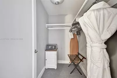 1435 Brickell Ave #3308, Miami, FL 33131 - Photo 18