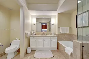 1435 Brickell Ave, Miami, FL 33131 - Photo 14