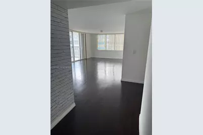 2750 NE 183rd St #1902, Aventura, FL 33160 - Photo 4