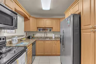 3180 S Ocean Dr, Hallandale Beach, FL 33009 - Photo 10