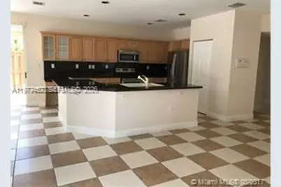 11142 NW 72nd Ter, Doral, FL 33178 - Photo 8