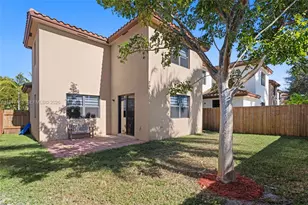 2380 NE 1st St, Homestead, FL 33033 - Photo 32