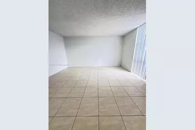 13499 Biscayne Blvd #1114, North Miami, FL 33181 - Photo 10