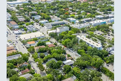 661 NE 61st St, Miami, FL 33137 - Photo 14