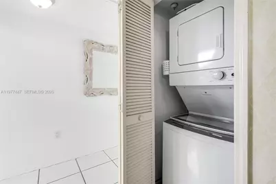 7800 Collins Ave #302, Miami Beach, FL 33141 - Photo 16