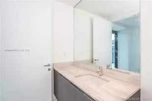 1451 Brickell Ave, Miami, FL 33131 - Photo 18