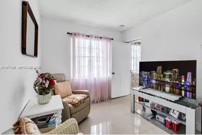 12696 NW 10th Ln, Miami, FL 33182 - Photo 38