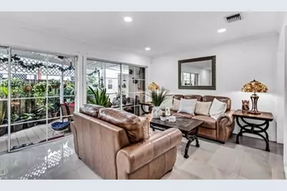 12696 NW 10th Ln, Miami, FL 33182 - Photo 22