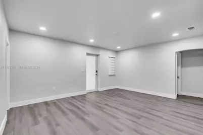 648 South Dr, Miami Springs, FL 33166 - Photo 4