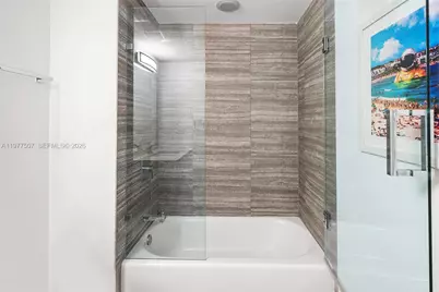 1010 Brickell Ave #3610, Miami, FL 33131 - Photo 20