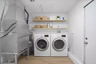 18220 NW 31st Ave, Miami Gardens, FL 33056 - Photo 14