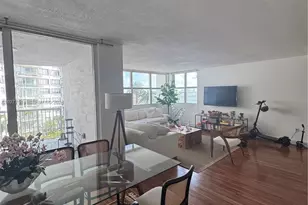 1420 Brickell Bay Dr, Miami, FL 33131 - Photo 22