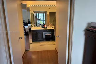 3600 Mystic Pointe Dr, Aventura, FL 33180 - Photo 8