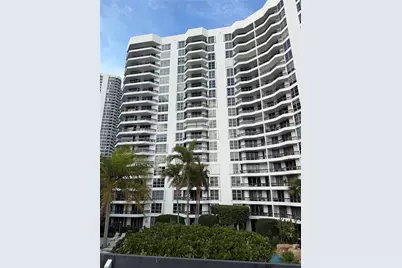 3600 Mystic Pointe Dr #615, Aventura, FL 33180 - Photo 2