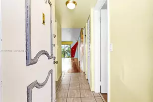 950 Euclid Ave, Miami Beach, FL 33139 - Photo 2