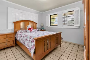 9011 SW 18th Terrace, Miami, FL 33165 - Photo 12