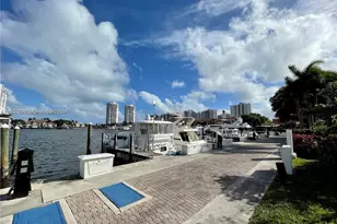 3571 Magellan Cir, Aventura, FL 33180 - Photo 10