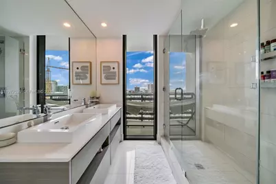460 NE 28th St #1901, Miami, FL 33137 - Photo 16