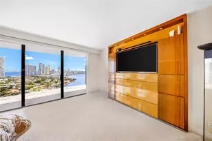 19355 Turnberry Way, Aventura, FL 33180 - Photo 18