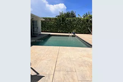 3911 SW 61st Ave, Miami, FL 33155 - Photo 2