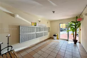 4803 NW 7th St, Miami, FL 33126 - Photo 18