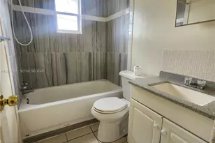 4137 Commercial Dr, Sebring, FL 33870 - Photo 2