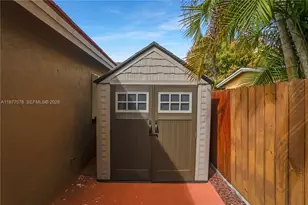 15561 SW 144th Terrace, Miami, FL 33196 - Photo 28