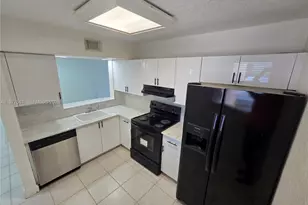 12555 NW 11th Way, Miami, FL 33182 - Photo 4