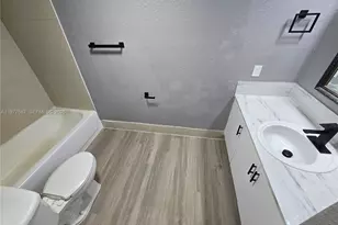 12555 NW 11th Way, Miami, FL 33182 - Photo 18