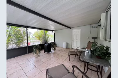 18160 NW 82nd Ave, Hialeah, FL 33015 - Photo 16