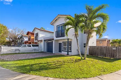 989 SW 6th Pl, Florida City, FL 33034 - Photo 2