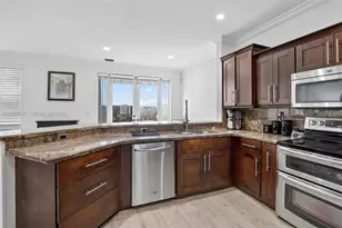 10614 SW 17th Pl, Davie, FL 33324 - Photo 16