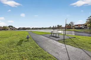 10614 SW 17th Pl, Davie, FL 33324 - Photo 32