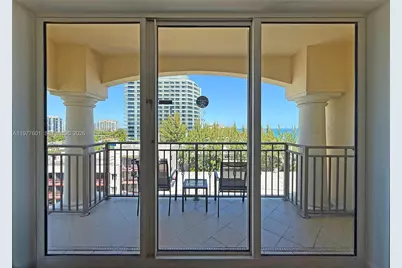 601 N Fort Lauderdale Beach Blvd #712, Fort Lauderdale, FL 33304 - Photo 2