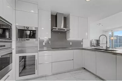 17475 Collins Ave #904, Miami Beach, FL 33160 - Photo 12