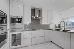17475 Collins Ave, Miami Beach, FL 33160 - Photo 12