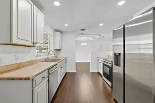 770 SE Hollahan Ave, Port Saint Lucie, FL 34983 - Photo 6