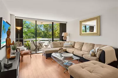 2501 Brickell Ave #309, Miami, FL 33129 - Photo 8