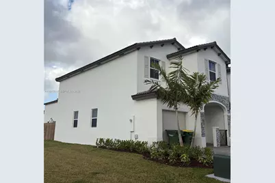 2409 SE 28th St #2409, Homestead, FL 33035 - Photo 2