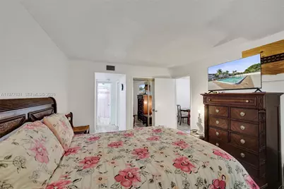 4650 Washington St #209, Hollywood, FL 33021 - Photo 12