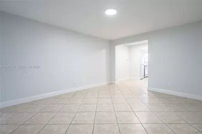7311 Byron Ave #3, Miami Beach, FL 33141 - Photo 4