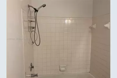 3320 N Pinewalk Dr N #1715, Margate, FL 33063 - Photo 22