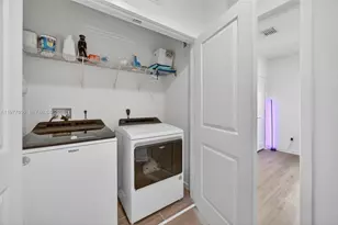 826 SE 17th St, Homestead, FL 33034 - Photo 18