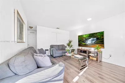 581 NW 113th St #581, Miami Shores, FL 33168 - Photo 4