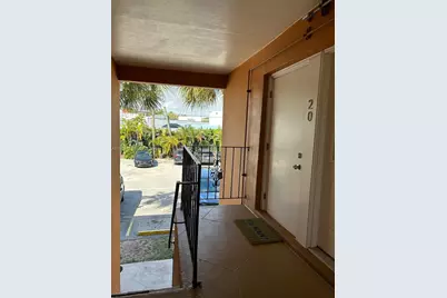 7901 SW 64th Ave #20, South Miami, FL 33143 - Photo 2
