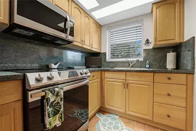 3701 Tyler St #211, Hollywood, FL 33021 - Photo 10