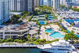 19707 Turnberry Way, Aventura, FL 33180 - Photo 24