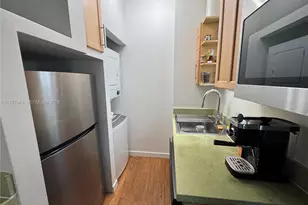815 Euclid Ave, Miami Beach, FL 33139 - Photo 6