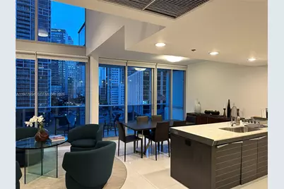 200 S Biscayne Boulevard Way #703, Miami, FL 33131 - Photo 6